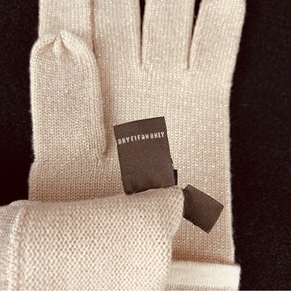 NWOT Coach Miniature Signature C Gloves Metallic Gold with Ivory/Cream - Picture 7 of 9